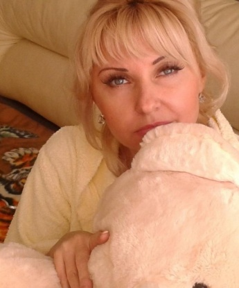Маня, 46